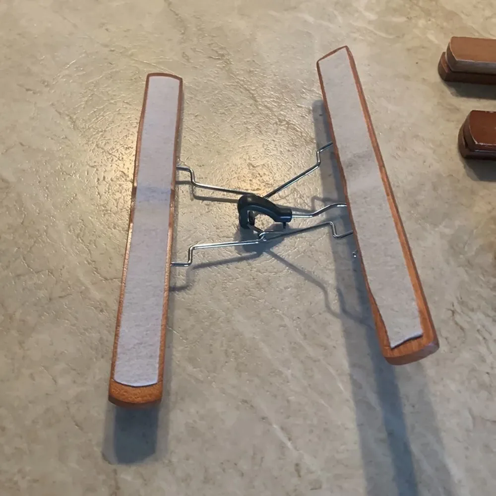 4 Slacks Hangers